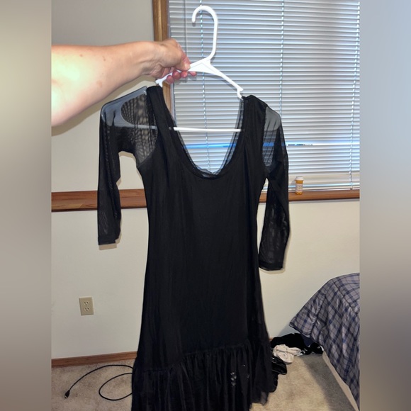 ROPER - Picture 2 of 4